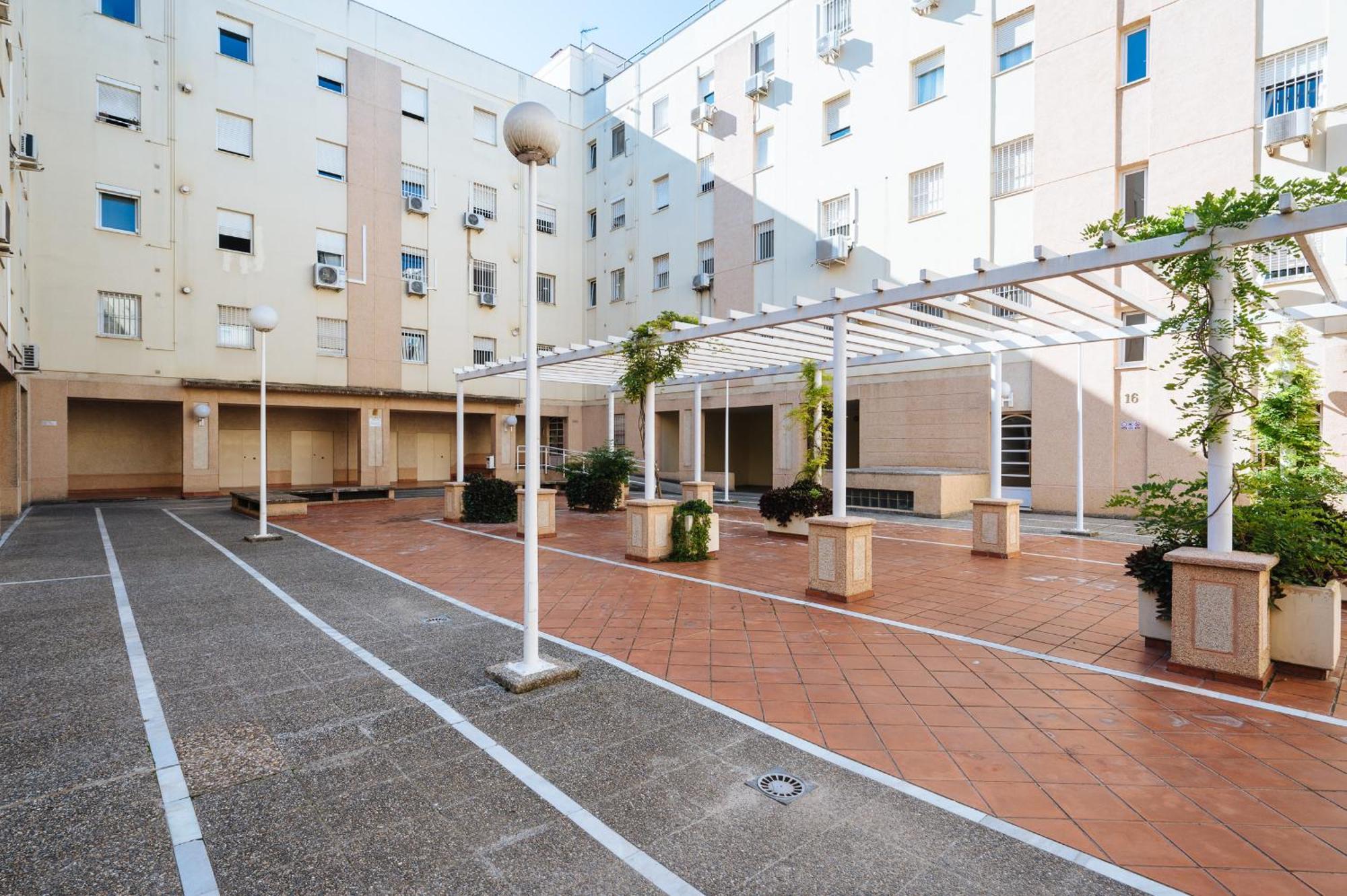 Piso Familiar Virgen Del Rocio Apartment Seville Exterior photo